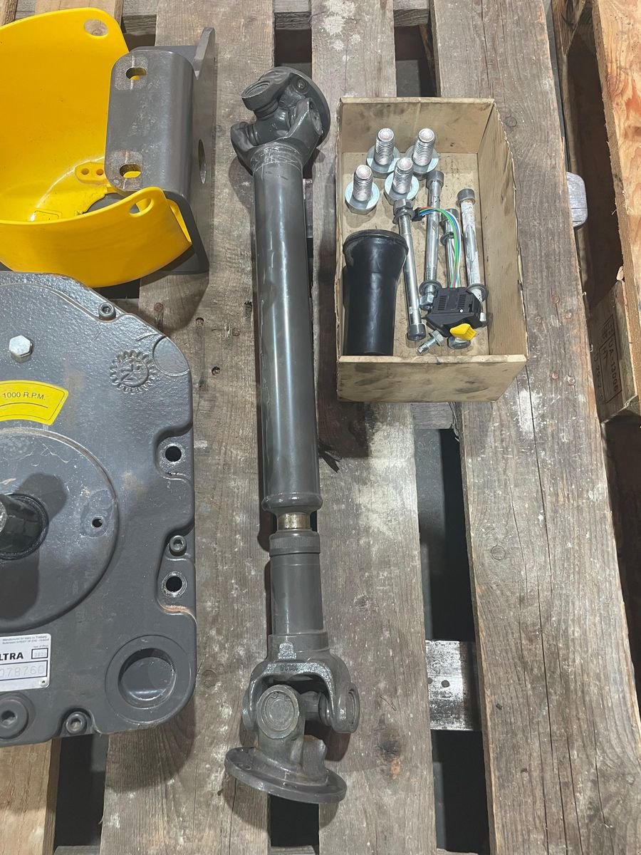 Sonstige Traktorteile des Typs Valtra Frontzapfwelle A-Serie, Gebrauchtmaschine in Harmannsdorf-Rückersdorf (Bild 8)