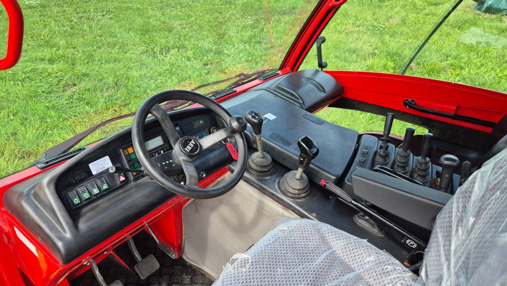 Sonstige Transporttechnik des Typs Aebi Transporter 385E TP48P, Gebrauchtmaschine in Chêne-Pâquier (Bild 2)