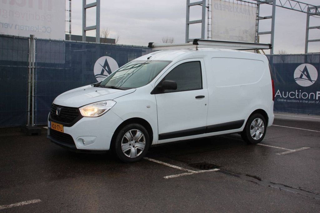 Sonstige Transporttechnik van het type Dacia Dokker, Gebrauchtmaschine in Antwerpen (Foto 9)