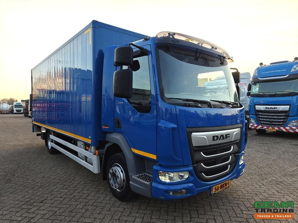 Sonstige Transporttechnik от тип DAF LF 210 FA 4x2 Dagcab Euro6C - 12T - Gesloten bak 6m + laadklep 2, Gebrauchtmaschine в Oud Gastel (Снимка 3)
