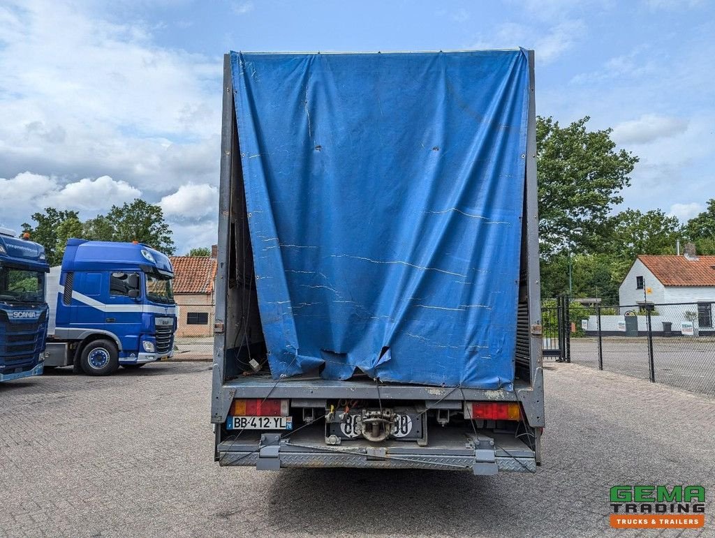 Sonstige Transporttechnik tip DAF XF95.430 4x2 Spacecab Euro2 - Retarder - Geslotenbak 7.7m - Hand, Gebrauchtmaschine in Oud Gastel (Poză 9)