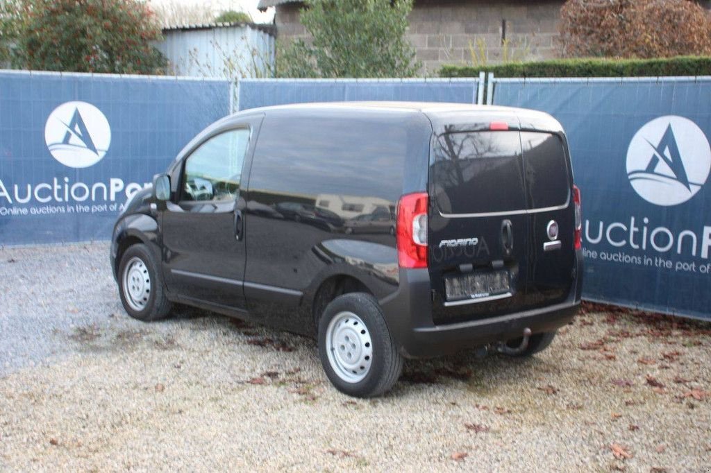Sonstige Transporttechnik Türe ait Fiat Fiorino, Gebrauchtmaschine içinde Antwerpen (resim 3)