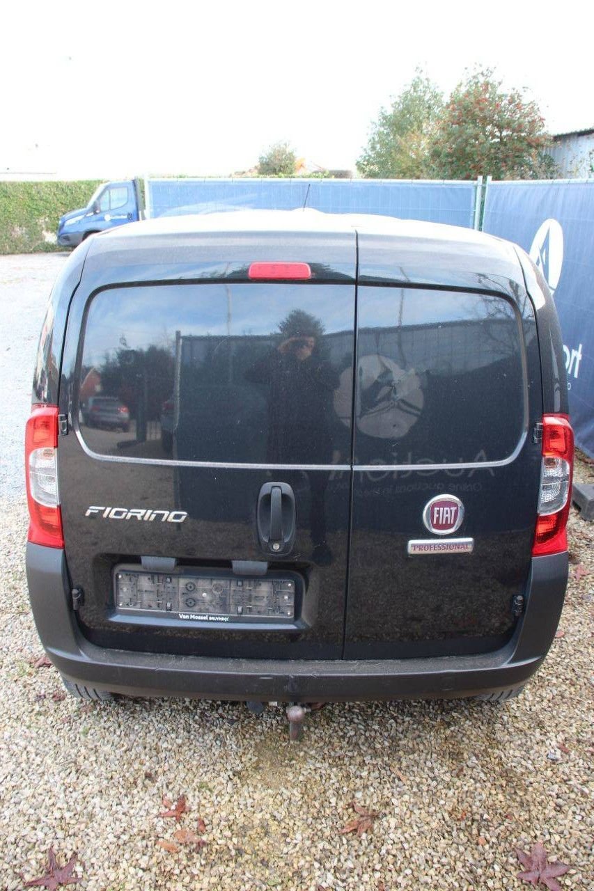 Sonstige Transporttechnik Türe ait Fiat Fiorino, Gebrauchtmaschine içinde Antwerpen (resim 4)