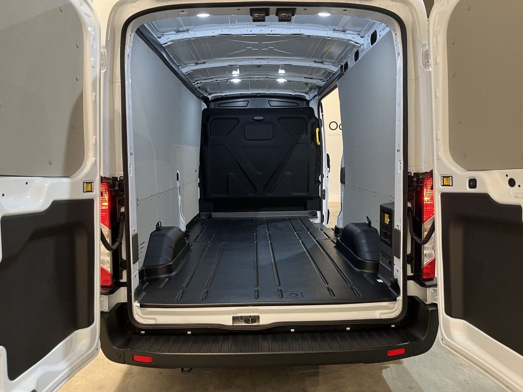 Sonstige Transporttechnik типа Ford E-Transit 350 L3H2 Trend 68 kWh 184 PK / 100% Elektrisch !! / Ai, Gebrauchtmaschine в GRONINGEN (Фотография 5)