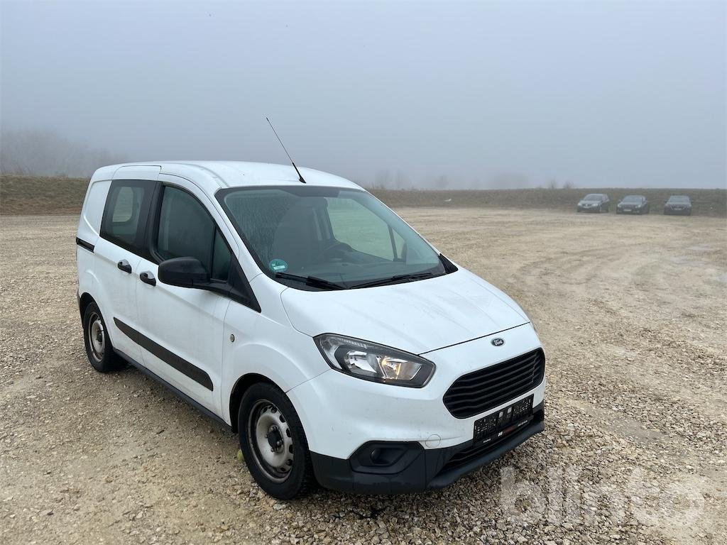 Sonstige Transporttechnik del tipo Ford Transit Courier Trend, Gebrauchtmaschine en Düsseldorf (Imagen 2)