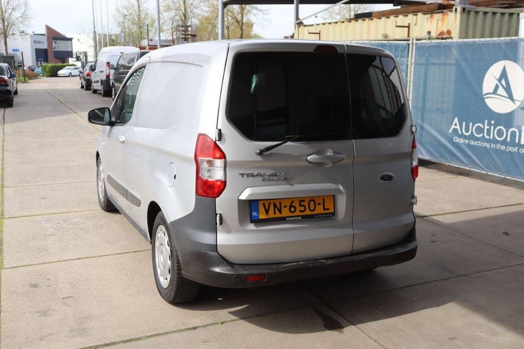 Sonstige Transporttechnik типа Ford Transit Courier, Gebrauchtmaschine в Antwerpen (Фотография 4)