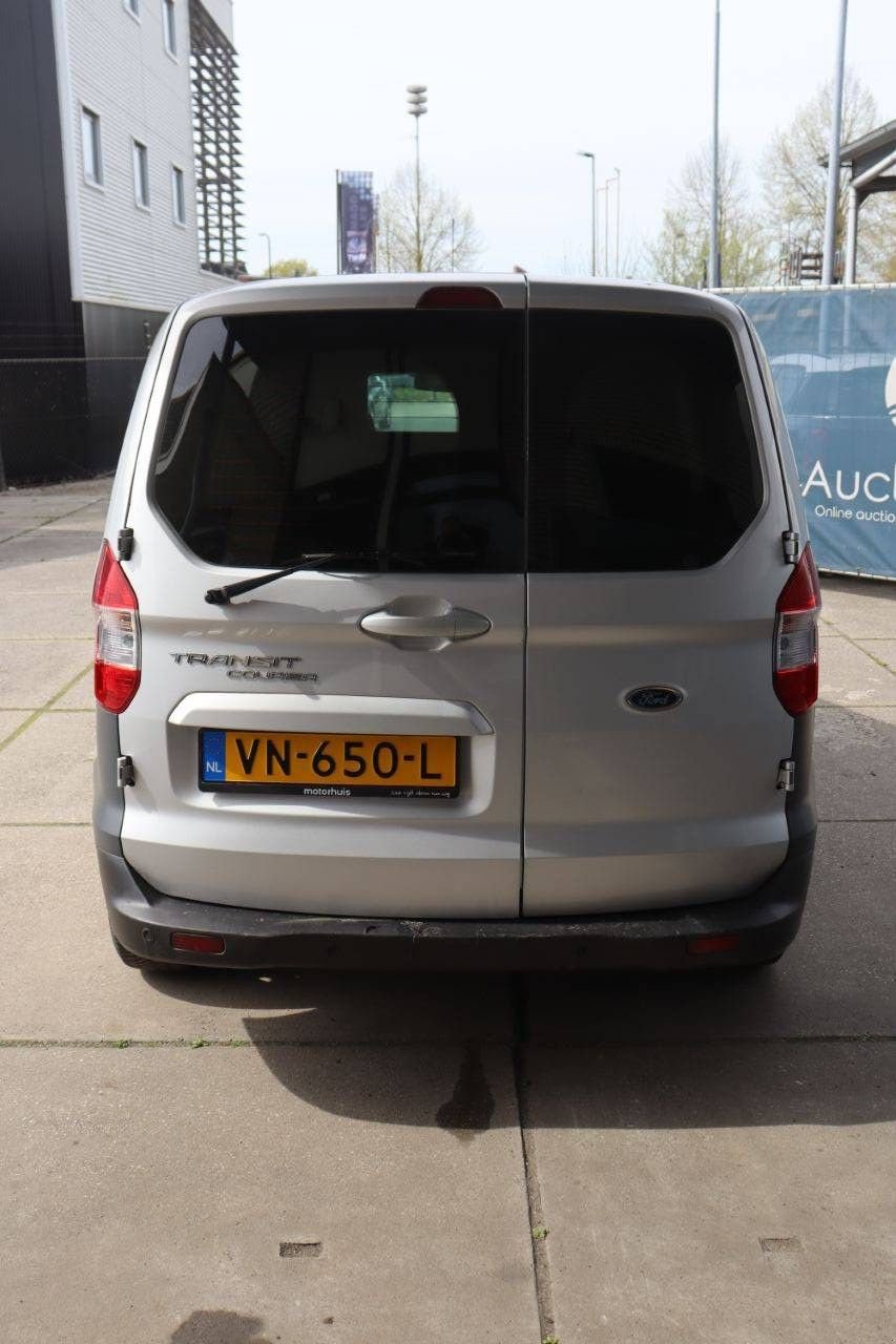 Sonstige Transporttechnik типа Ford Transit Courier, Gebrauchtmaschine в Antwerpen (Фотография 5)