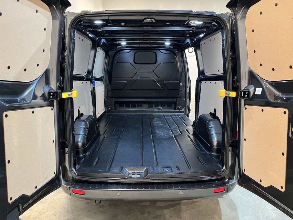 Sonstige Transporttechnik van het type Ford Transit Custom 2.0 TDCI L2H1 Limited 130 PK / Euro 6 / Airco / C, Gebrauchtmaschine in GRONINGEN (Foto 5)