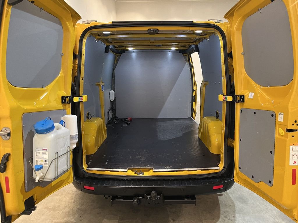 Sonstige Transporttechnik des Typs Ford Transit Custom 340 2.0 TDCI L2H1 Trend 130 PK / Euro 6 / Airco /, Gebrauchtmaschine in GRONINGEN (Bild 5)