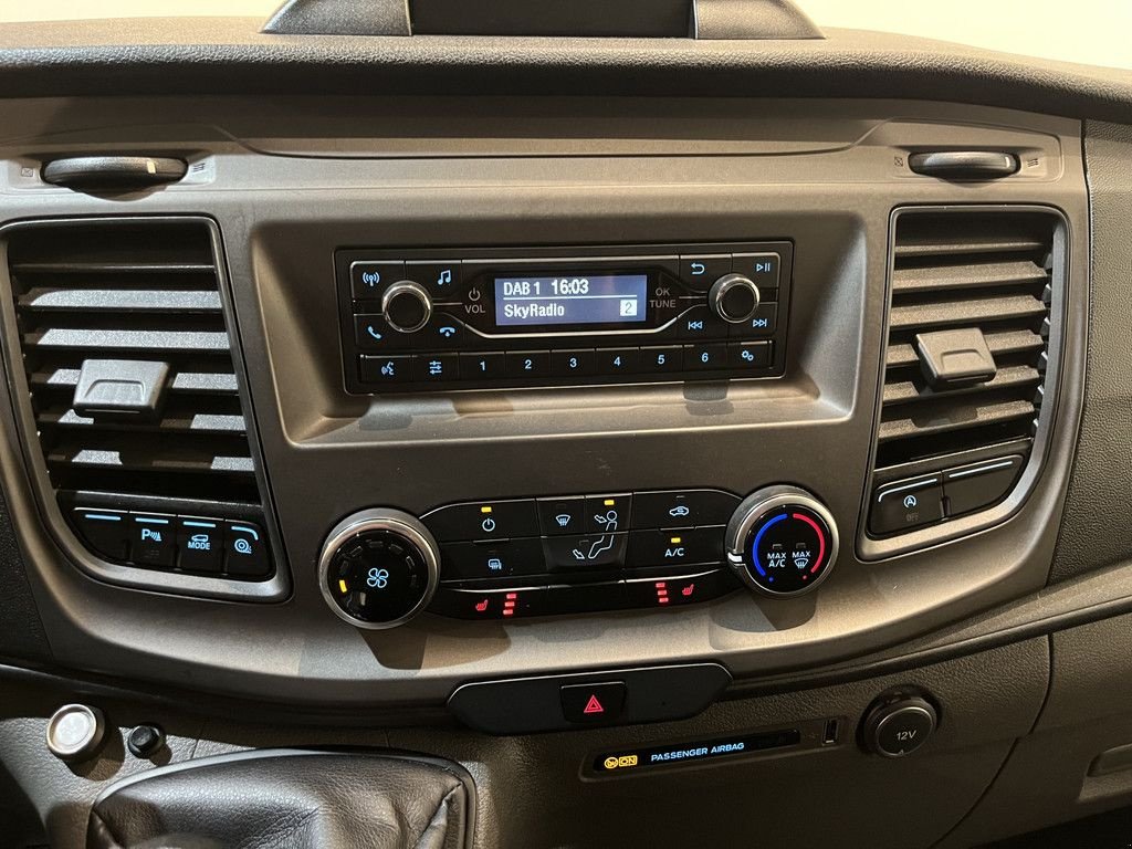 Sonstige Transporttechnik des Typs Ford Transit Custom 340 2.0 TDCI L2H1 Trend 130 PK / Euro 6 / Airco /, Gebrauchtmaschine in GRONINGEN (Bild 10)