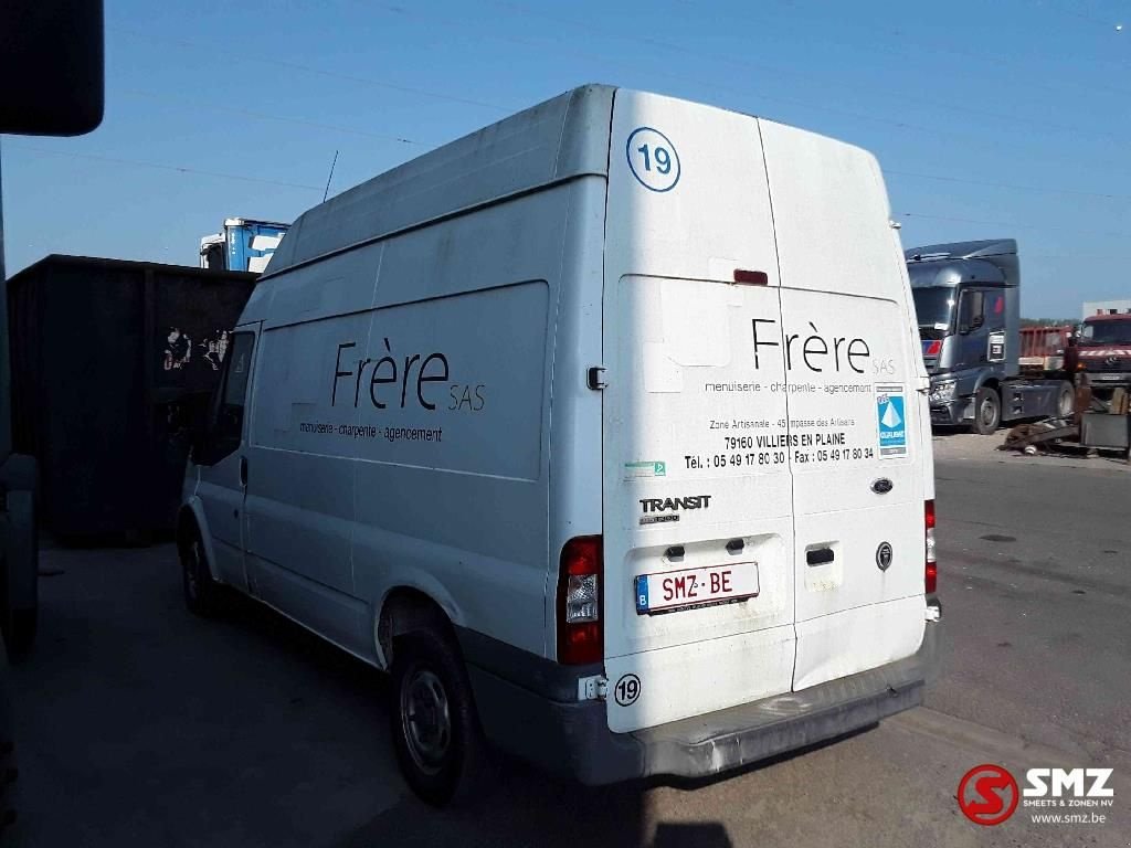 Sonstige Transporttechnik του τύπου Ford Transit does not start / for parts / pour pi&egrave;ces, Gebrauchtmaschine σε Bree (Φωτογραφία 10)