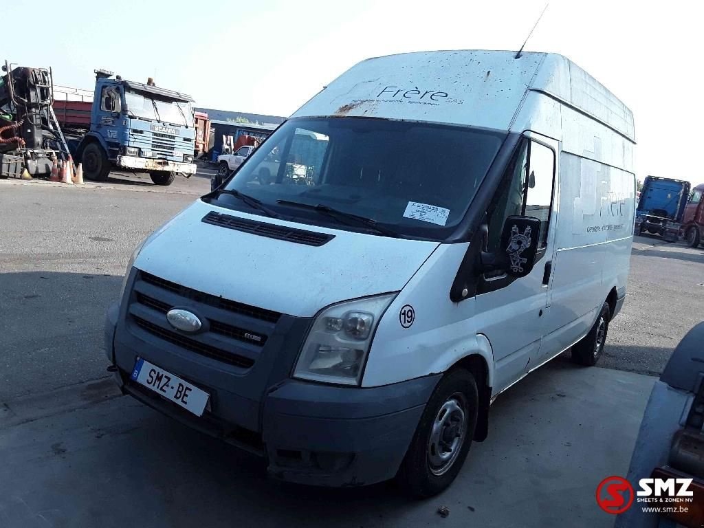 Sonstige Transporttechnik του τύπου Ford Transit does not start / for parts / pour pi&egrave;ces, Gebrauchtmaschine σε Bree (Φωτογραφία 3)
