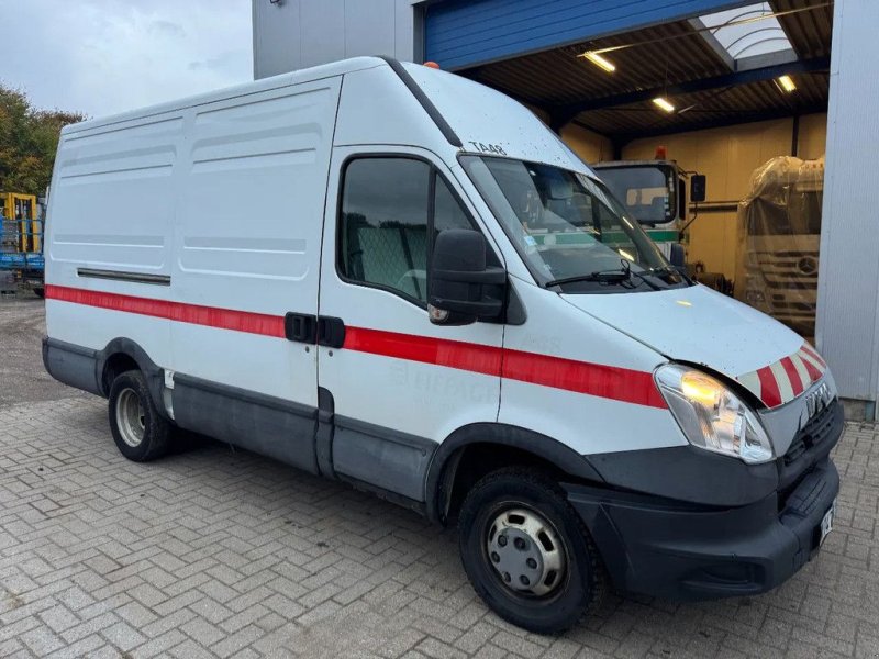 Sonstige Transporttechnik des Typs Iveco Daily **35C15-EURO 5-MOTOR 3.0**, Gebrauchtmaschine in Kessel (Bild 1)