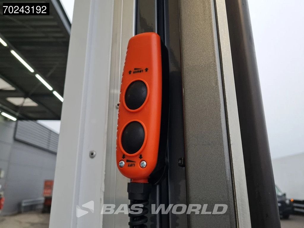 Sonstige Transporttechnik des Typs Iveco Daily 35C18 3.0L Automaat 180PK 1000KG Laadklep Zijdeur 2025-Mod, Neumaschine in Veghel (Bild 10)