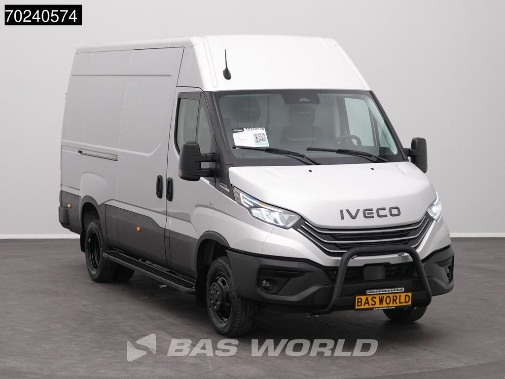 Sonstige Transporttechnik of the type Iveco Daily 35C18 3.0L Black Edition Automaat 180PK L2H2 Dubbellucht 3, Neumaschine in Veghel (Picture 11)