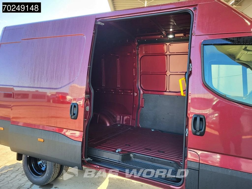 Sonstige Transporttechnik des Typs Iveco Daily 35C21 3.0L Automaat 2x Schuifdeur 210PK L2H2 Dubbellucht 2, Neumaschine in Veghel (Bild 10)