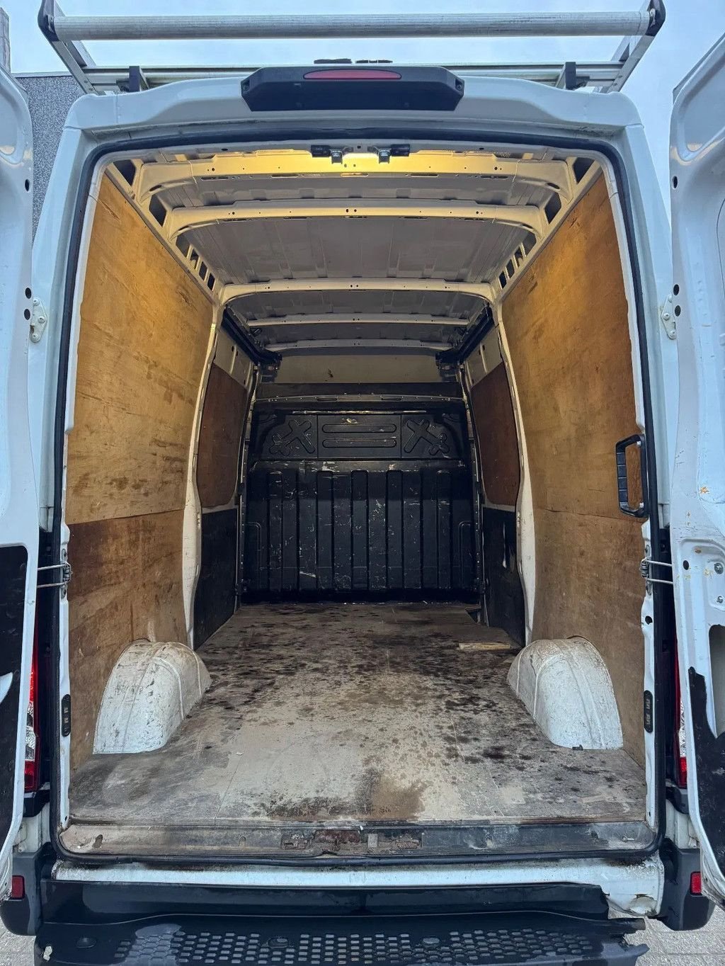 Sonstige Transporttechnik del tipo Iveco Daily 35S16 **EURO 6B-LOW MILEAGE-BELGIAN ORIGINE**, Gebrauchtmaschine en Kessel (Imagen 7)