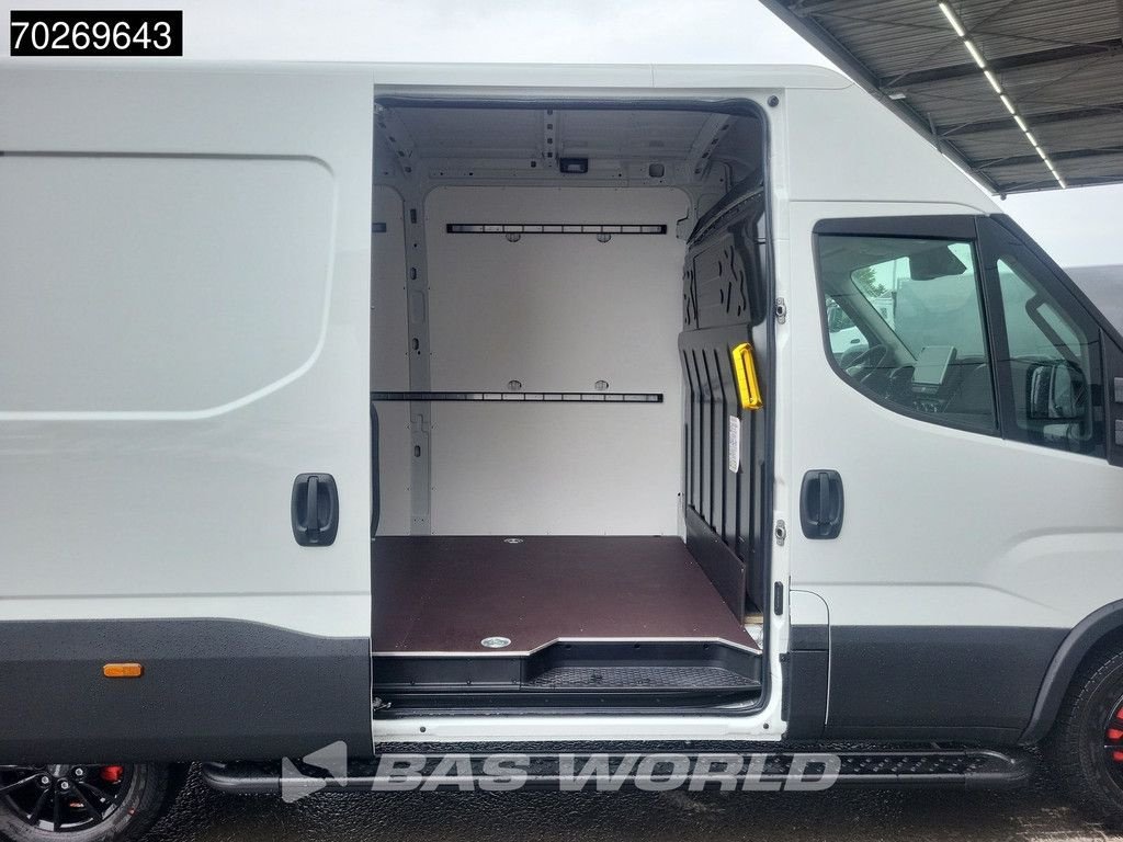 Sonstige Transporttechnik типа Iveco Daily 35S21 3.0L Automaat Black Edition 2025 model L2H2 Trekhaak, Neumaschine в Veghel (Фотография 8)