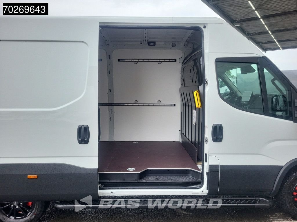Sonstige Transporttechnik typu Iveco Daily 35S21 3.0L Automaat Black Edition 2025 model L2H2 Trekhaak, Neumaschine v Veghel (Obrázok 8)