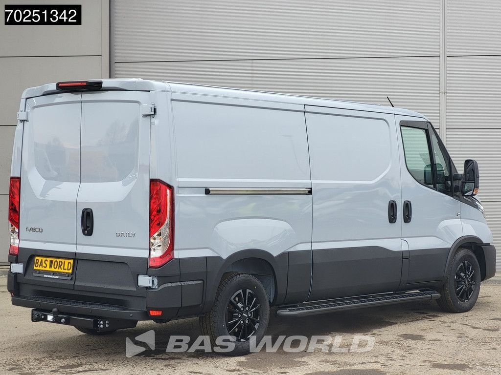 Sonstige Transporttechnik typu Iveco Daily 35S21 3.0L Black Edition Automaat L2H1 210PK Laag Dak 2025, Neumaschine v Veghel (Obrázek 3)