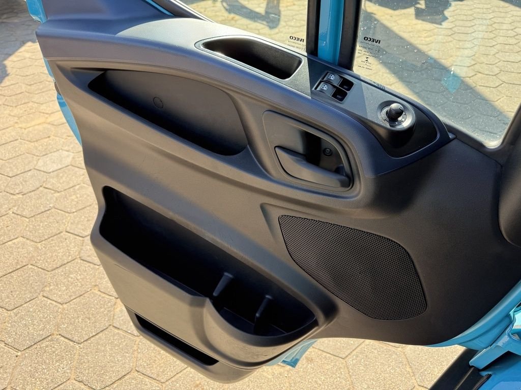 Sonstige Transporttechnik typu Iveco Daily 40-180 hi matic BE trekker 10.5 T, Gebrauchtmaschine v Neer (Obrázek 9)