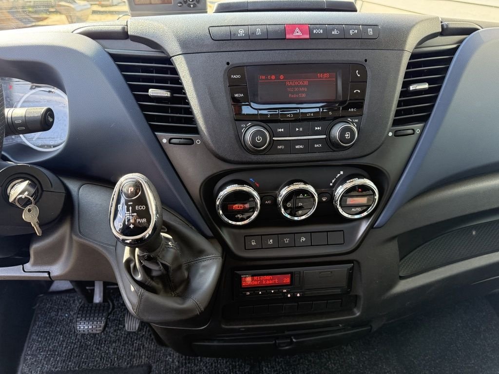 Sonstige Transporttechnik typu Iveco Daily 40-180 hi matic BE trekker 10.5 T, Gebrauchtmaschine v Neer (Obrázek 7)