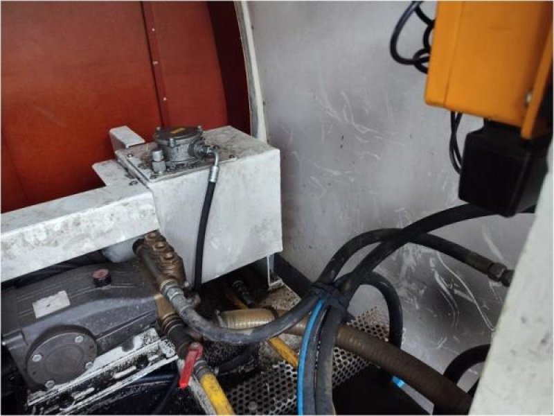 Sonstige Transporttechnik типа Iveco HYDROCUREUR DAILY 50C17V11 HYDROCUREUR, Gebrauchtmaschine в Bourron Marlotte (Фотография 11)