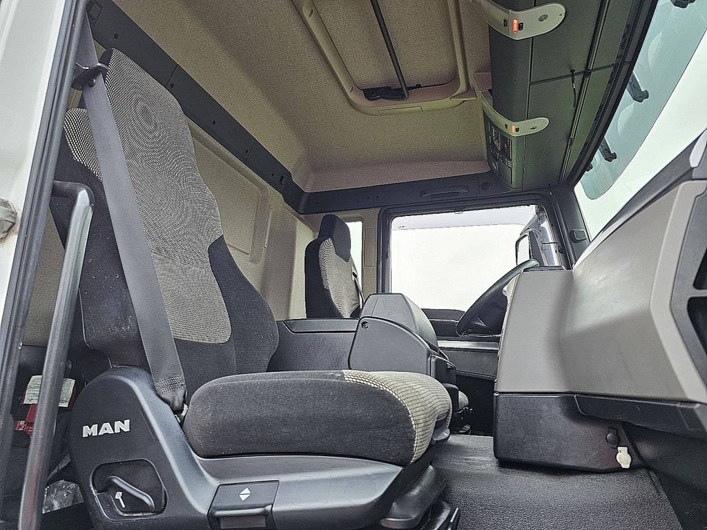 Sonstige Transporttechnik типа MAN 26.420 TGS 6X2-4 LL LIFT ISOBOX, Gebrauchtmaschine в Vuren (Фотография 8)