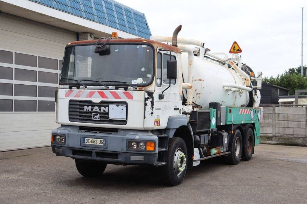 Sonstige Transporttechnik of the type MAN 33.360, Gebrauchtmaschine in Antwerpen (Picture 9)