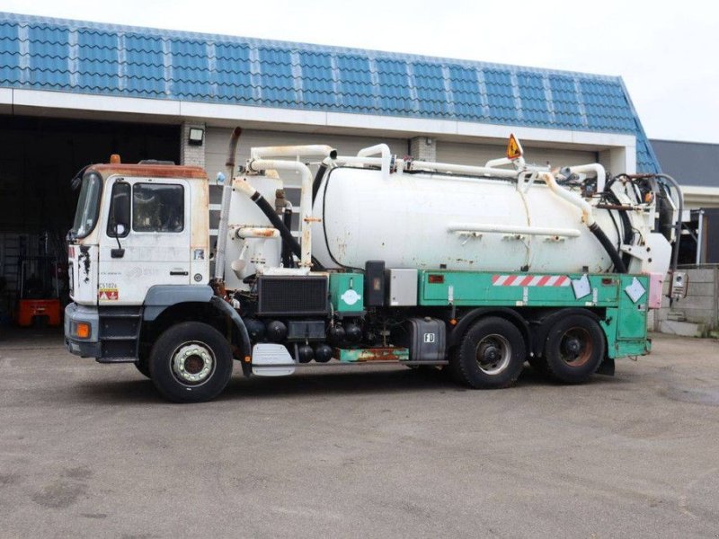 Sonstige Transporttechnik of the type MAN 33.360, Gebrauchtmaschine in Antwerpen (Picture 1)