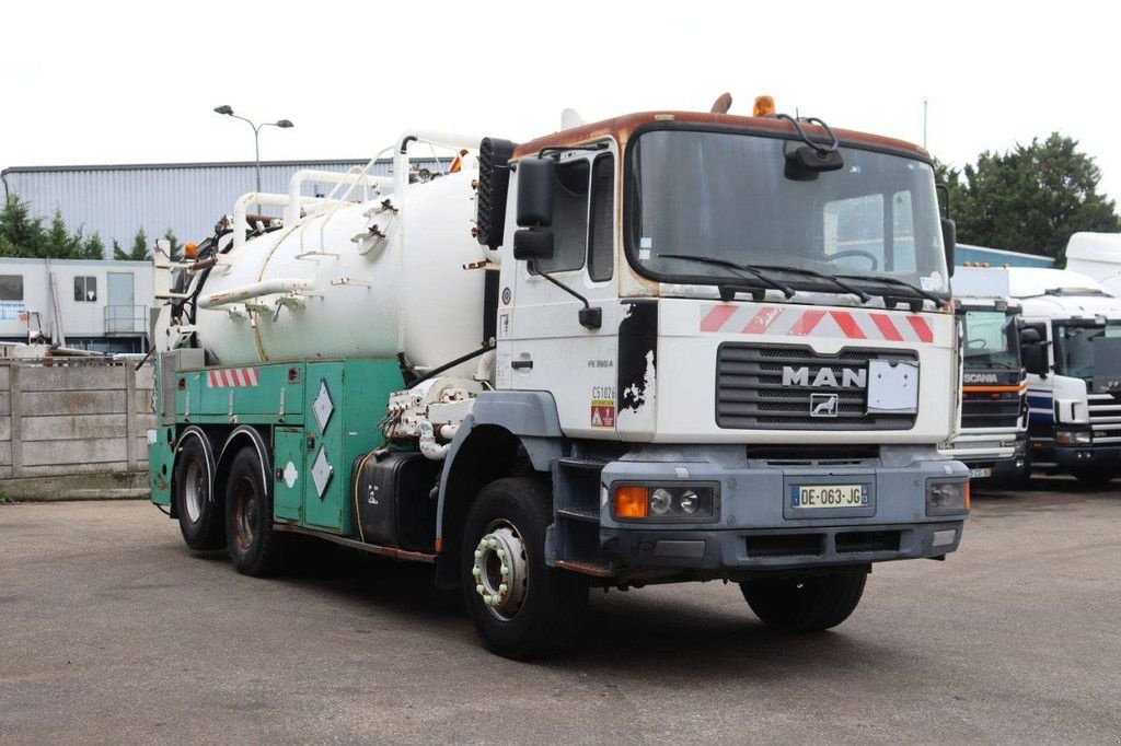 Sonstige Transporttechnik of the type MAN 33.360, Gebrauchtmaschine in Antwerpen (Picture 7)