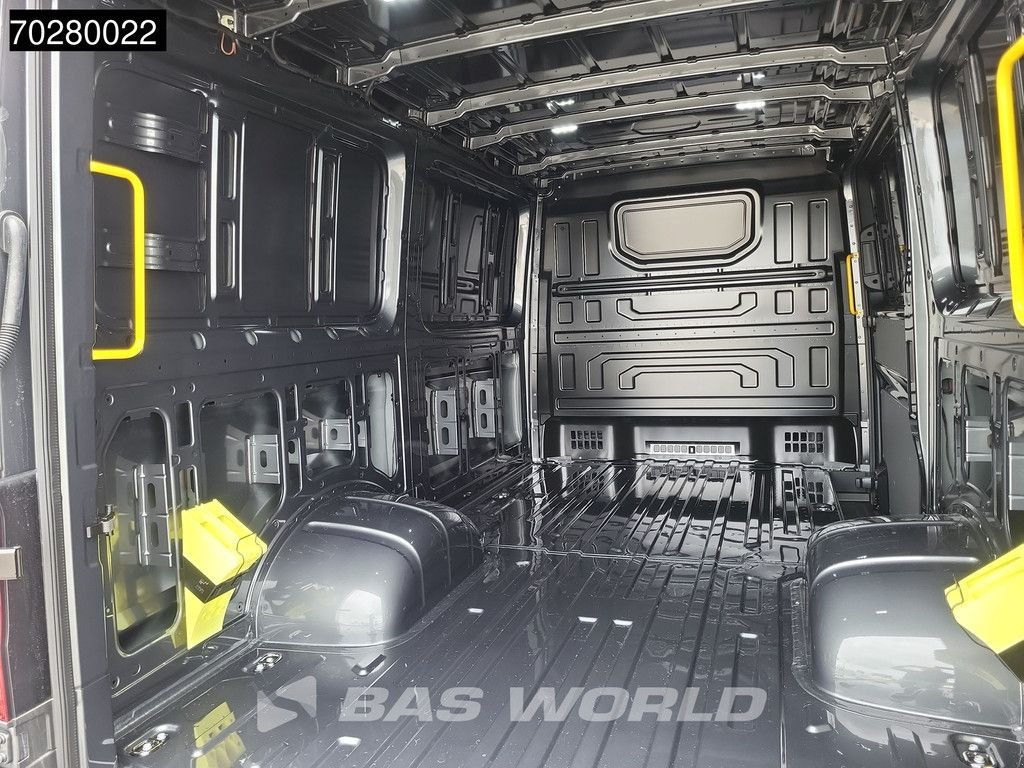 Sonstige Transporttechnik des Typs MAN TGE 5.160 Uniek! Dubbellucht 2025-Model Automaat L3H2 Laag Dak A, Neumaschine in Veghel (Bild 9)