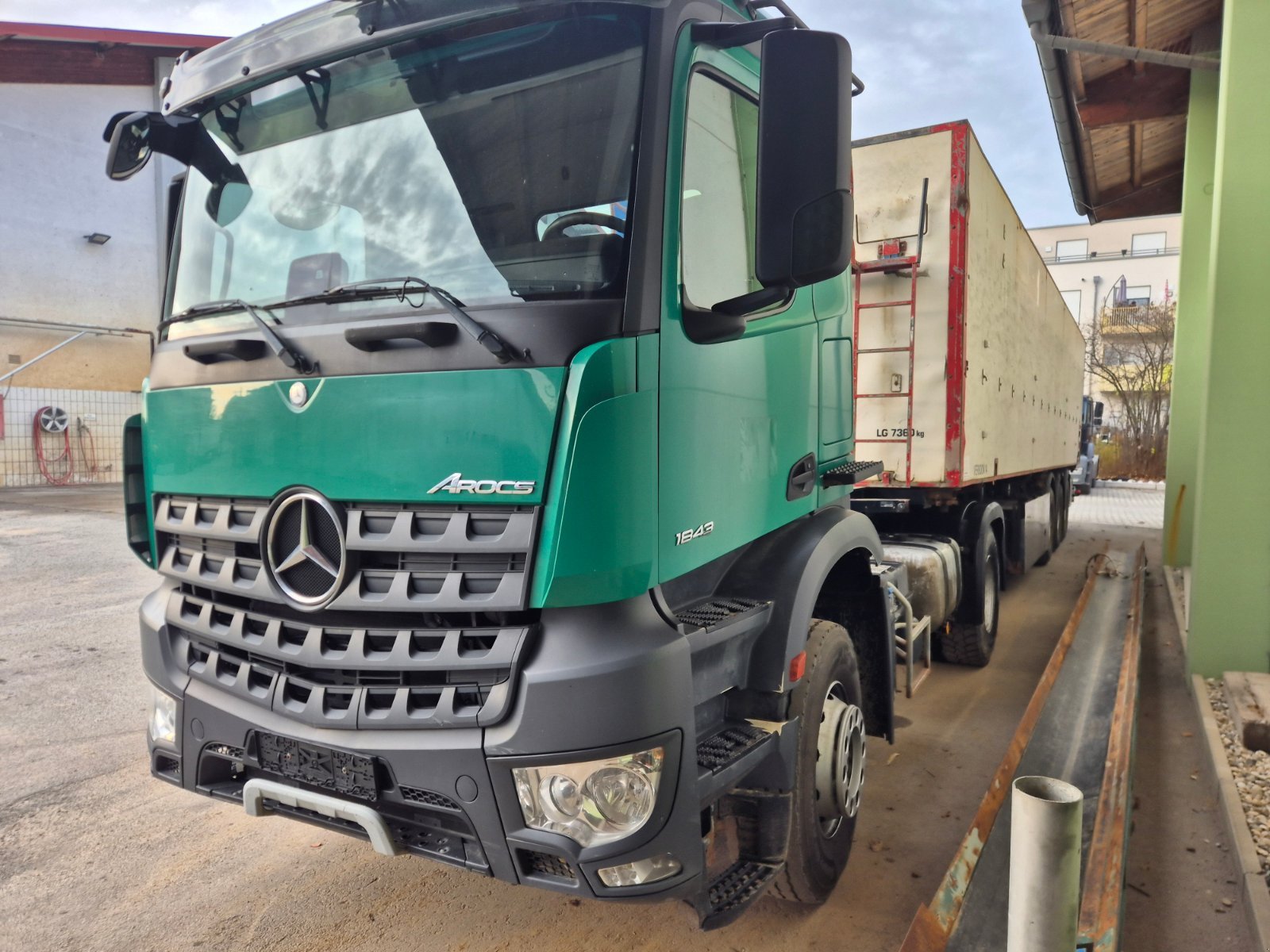 Sonstige Transporttechnik типа Mercedes-Benz Sattelzugmaschine Bandwagen, Gebrauchtmaschine в Rinkam (Фотография 4)