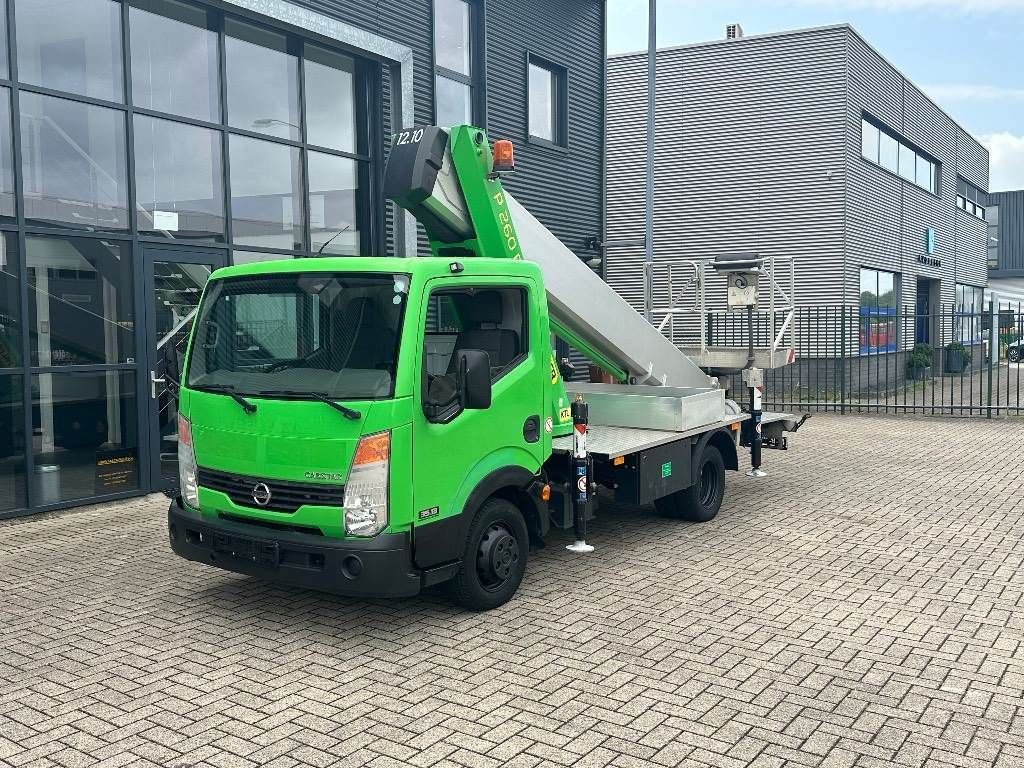 Sonstige Transporttechnik van het type Nissan Cabstar 35.13 met Palfinger P 260 B, Gebrauchtmaschine in WIJCHEN (Foto 8)