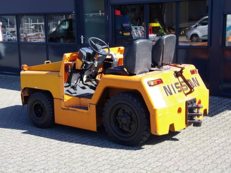 Sonstige Transporttechnik a típus Nissan FV02 pushback truck, Gebrauchtmaschine ekkor: Borne (Kép 1)
