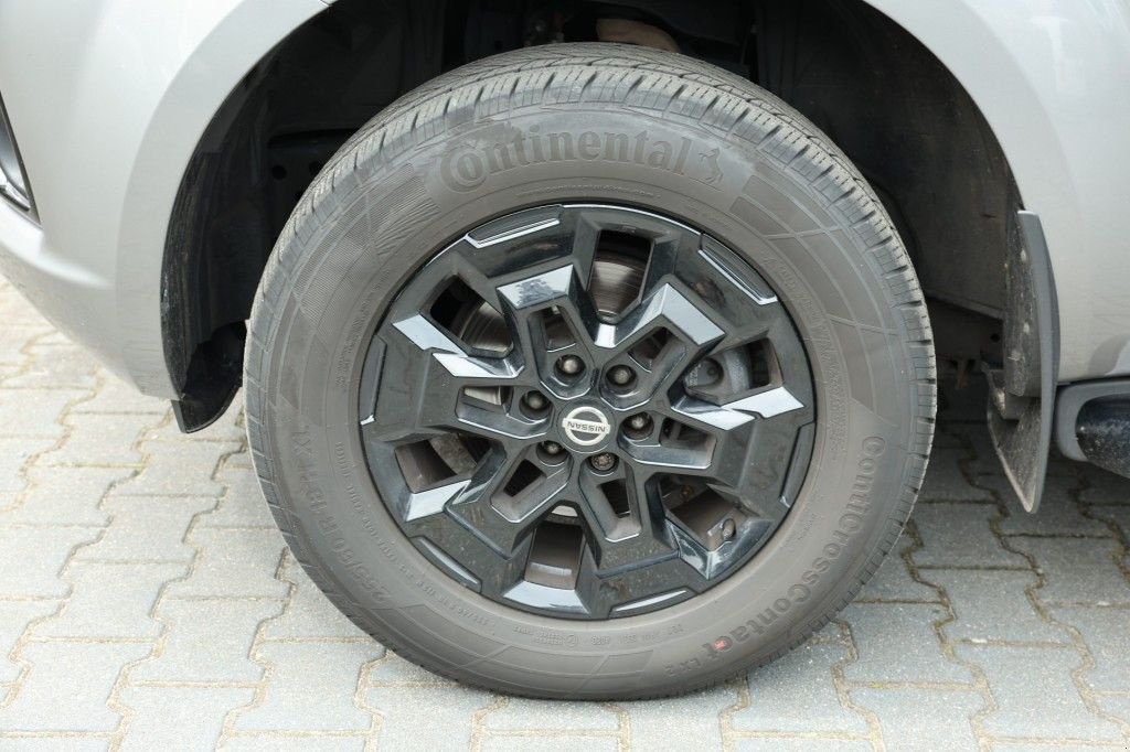 Sonstige Transporttechnik typu Nissan Navara 2.3 DCI DUBBEL CABINE N-GUARD A/T 5 SITZ 4WD VAN, Gebrauchtmaschine w Saasveld (Zdjęcie 3)