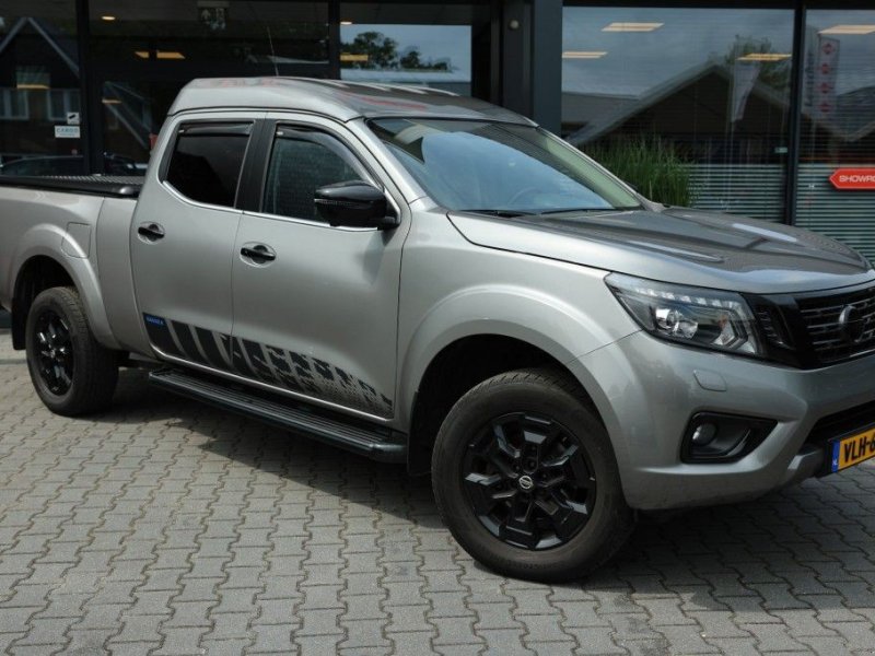 Sonstige Transporttechnik vrste Nissan Navara 2.3 DCI DUBBEL CABINE N-GUARD A/T 5 SITZ 4WD VAN, Gebrauchtmaschine v Saasveld (Slika 1)