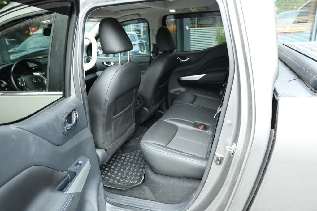 Sonstige Transporttechnik typu Nissan Navara 2.3 DCI DUBBEL CABINE N-GUARD A/T 5 SITZ 4WD VAN, Gebrauchtmaschine w Saasveld (Zdjęcie 10)