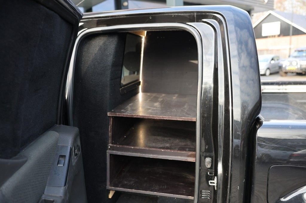 Sonstige Transporttechnik des Typs Nissan Navara 2.5 DCI DUBBEL CABINE 2 SITZ 4WD VAN, Gebrauchtmaschine in Saasveld (Bild 10)