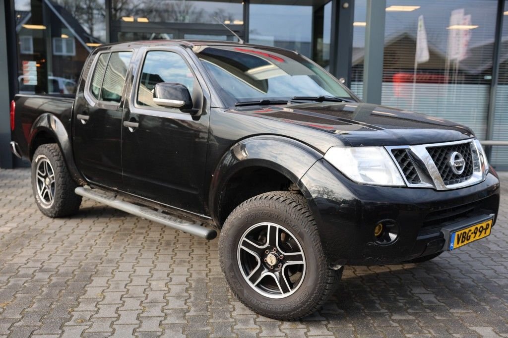 Sonstige Transporttechnik des Typs Nissan Navara 2.5 DCI DUBBEL CABINE 2 SITZ 4WD VAN, Gebrauchtmaschine in Saasveld (Bild 1)