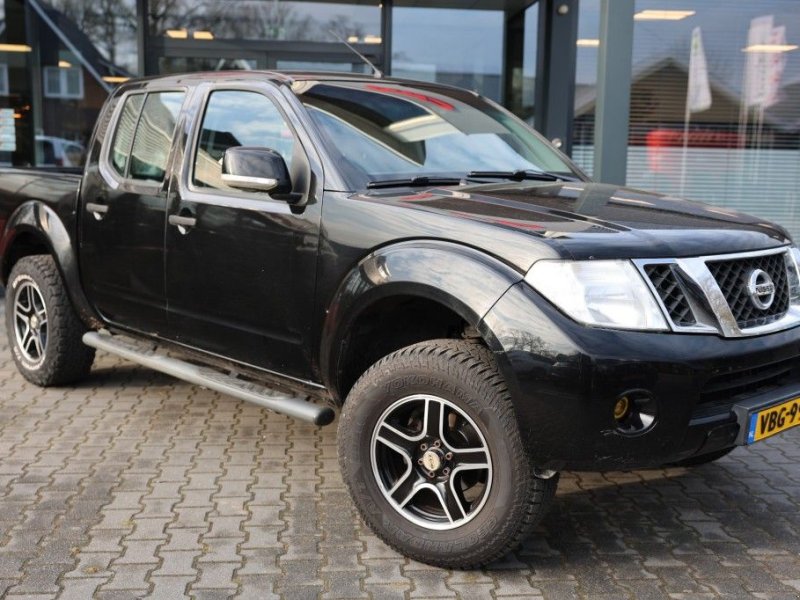 Sonstige Transporttechnik des Typs Nissan Navara 2.5 DCI DUBBEL CABINE 2 SITZ 4WD VAN, Gebrauchtmaschine in Saasveld