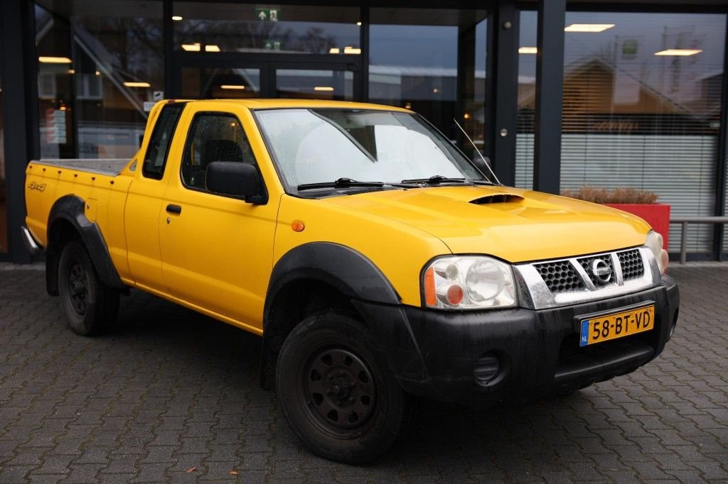 Sonstige Transporttechnik Türe ait Nissan Navara 2.5 DTI KING-CAB 4WD VAN MARGE, Gebrauchtmaschine içinde Saasveld (resim 1)