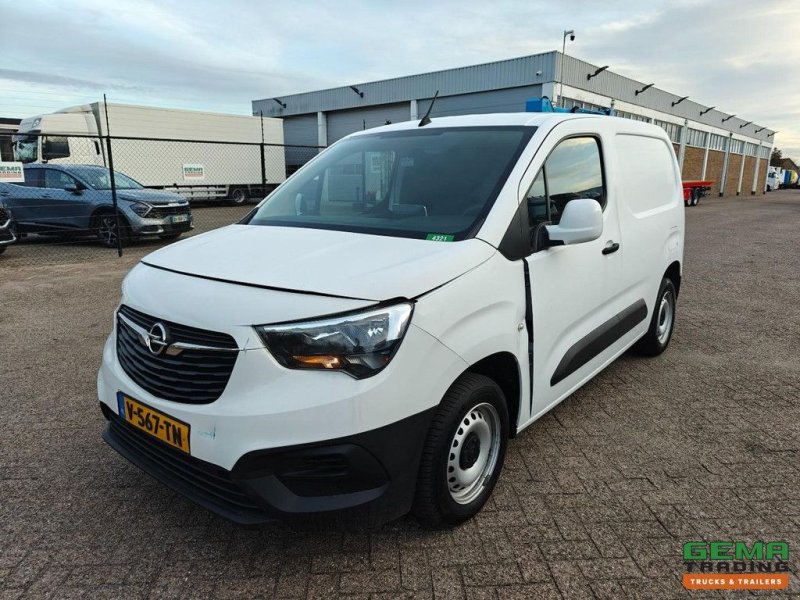 Sonstige Transporttechnik типа Opel Combo 1.6D Euro6 - L1H1 - Handgeschakeld - Navi - Trekhaak, Gebrauchtmaschine в Oud Gastel (Фотография 1)