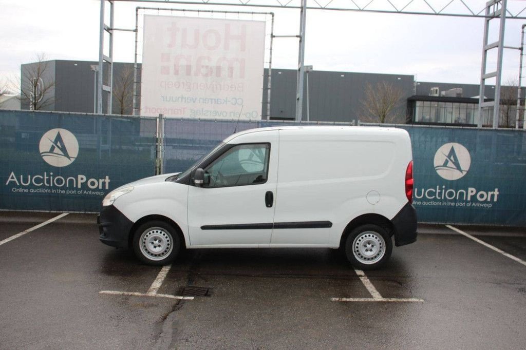 Sonstige Transporttechnik del tipo Opel Combo, Gebrauchtmaschine In Antwerpen (Immagine 2)