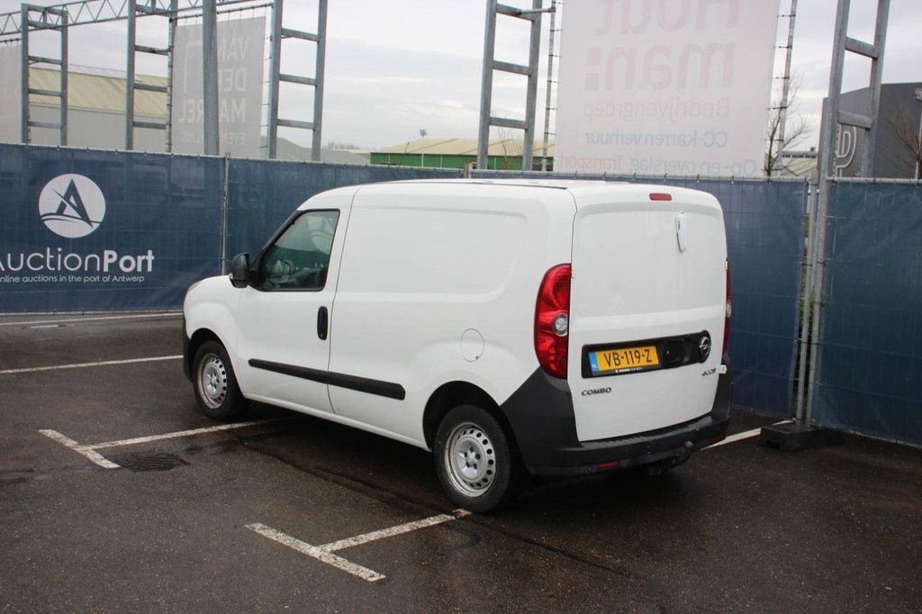 Sonstige Transporttechnik Türe ait Opel Combo, Gebrauchtmaschine içinde Antwerpen (resim 3)