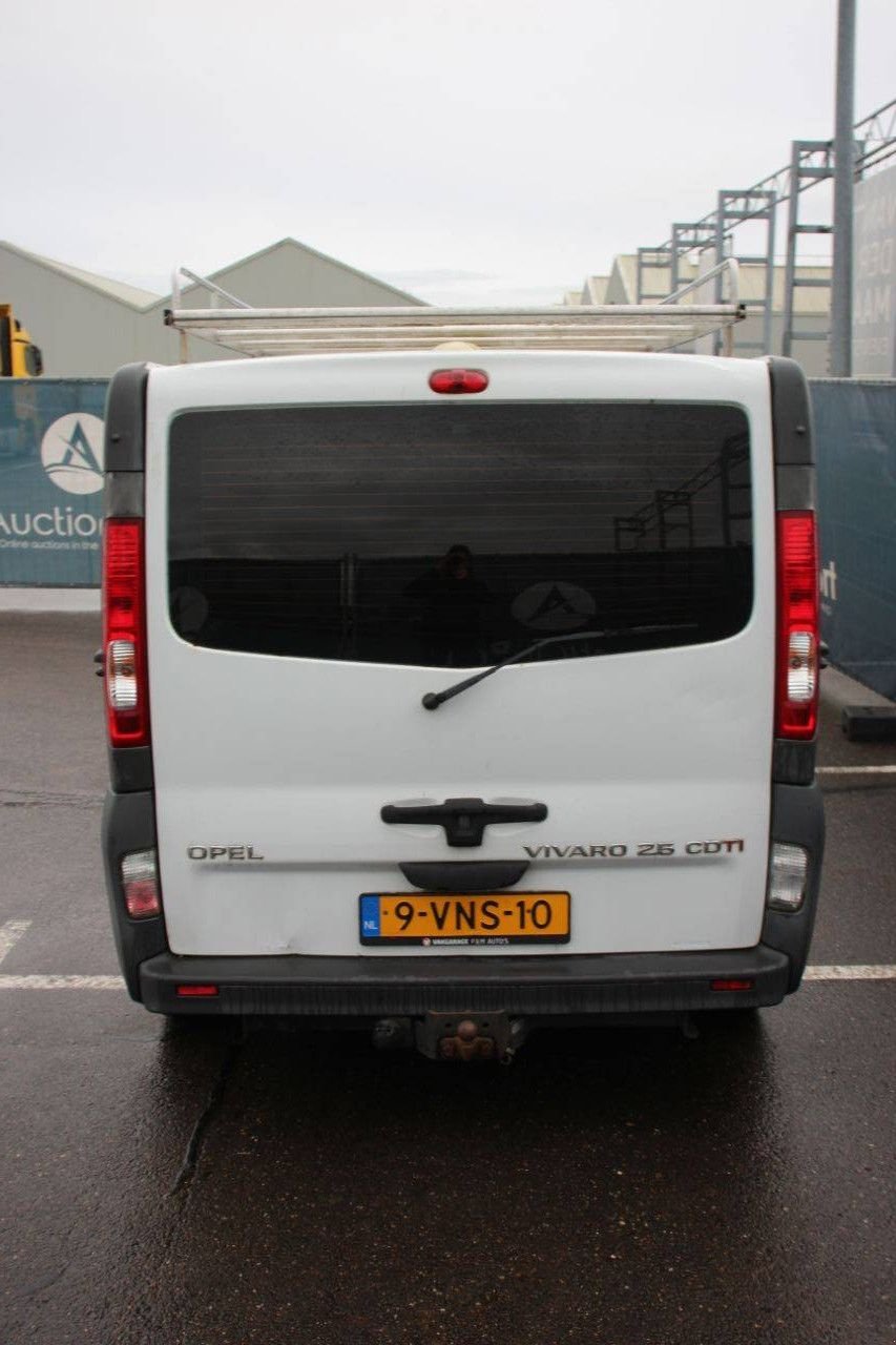Sonstige Transporttechnik del tipo Opel Vivaro 2.5 CDTI, Gebrauchtmaschine In Antwerpen (Immagine 4)