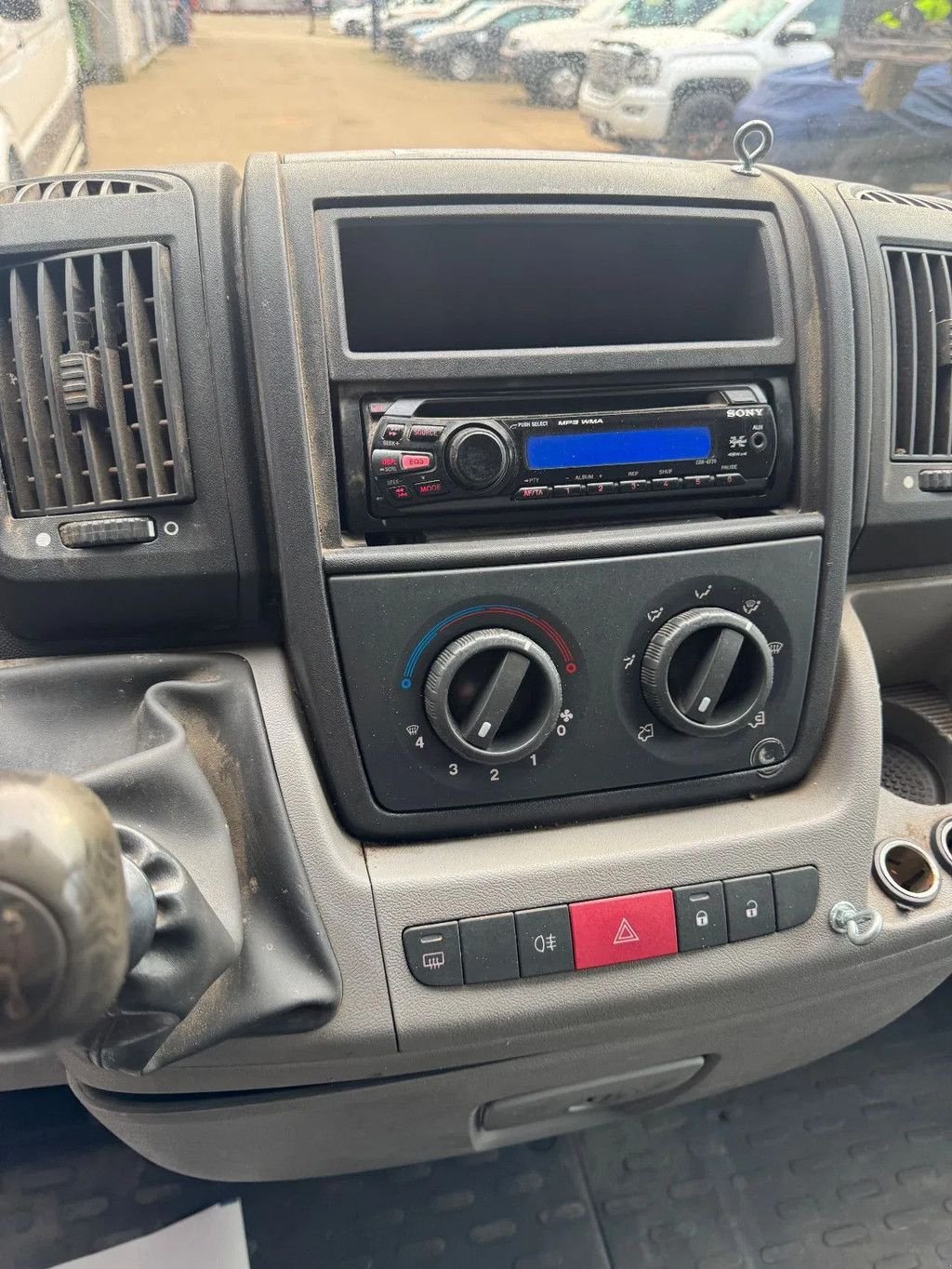 Sonstige Transporttechnik des Typs Peugeot Boxer **EURO 4-BELGIAN ORIGINE**, Gebrauchtmaschine in Kessel (Bild 11)