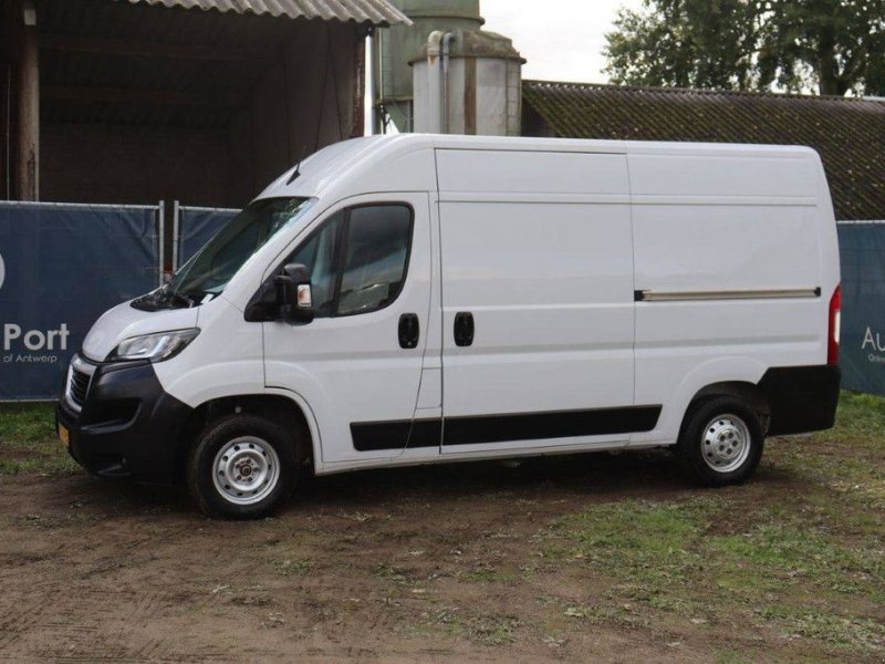 Sonstige Transporttechnik des Typs Peugeot Boxer, Gebrauchtmaschine in Antwerpen (Bild 1)