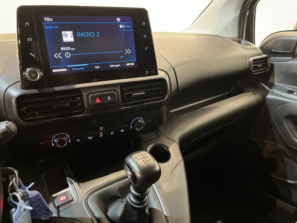 Sonstige Transporttechnik des Typs Peugeot Partner 1.5 BlueHDI 100 Long / Euro 6 / Servicebus / Sortimo Inr, Gebrauchtmaschine in GRONINGEN (Bild 8)