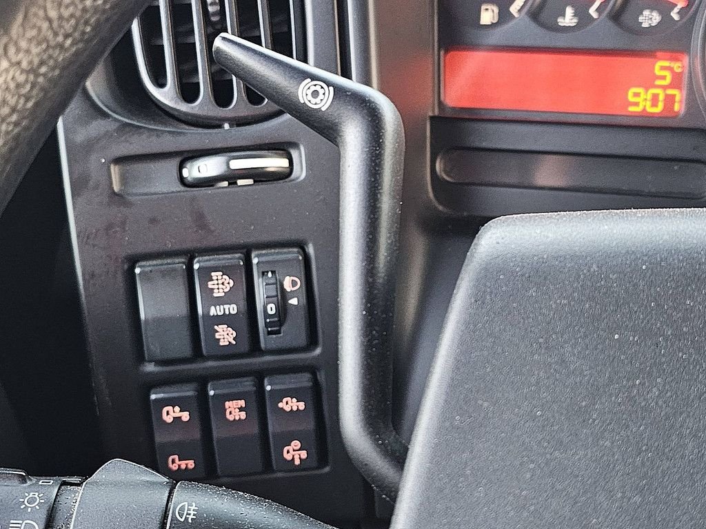 Sonstige Transporttechnik des Typs Renault D 220 11.9T LIFT SIDE DOOR, Gebrauchtmaschine in Vuren (Bild 11)